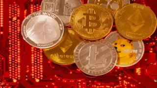 عملة رقمية تفاجئ الجميع بارتفاع جنوني