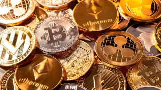 استمرار خسائر العملات المشفرة مدعومة بـ”تراجع بيتكوين”